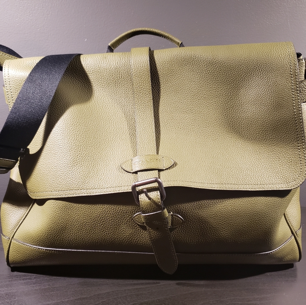 COACH Hudson Messenger Pebble Leather Bag